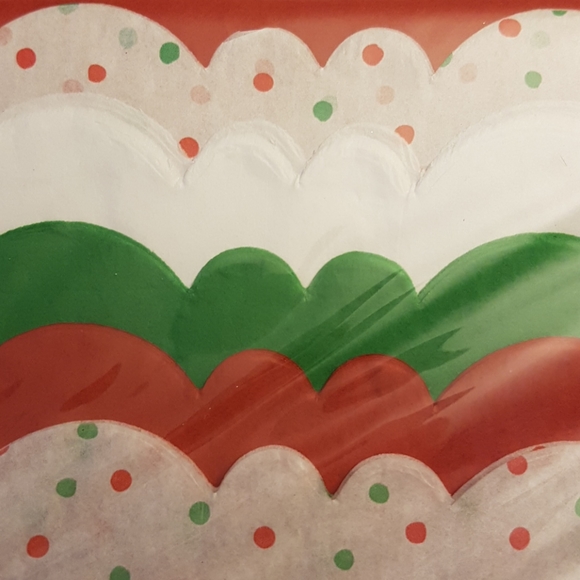 🎅🏼24 Sheets Tissue Paper Exclusive Scalloped Edge - Picture 5 of 10